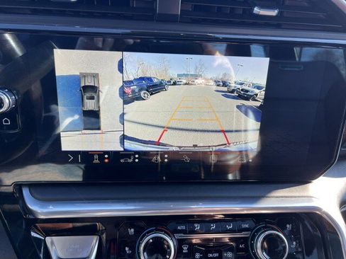 Used 2024 GMC Sierra 3500 Denali Ultimate image 15