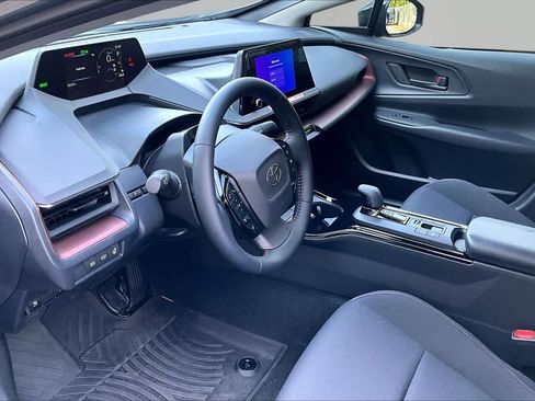 Certified 2026 Toyota Prius Plug-In Hybrid FWD image 18