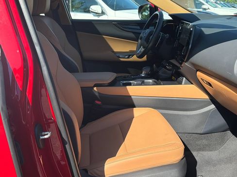 Used 2025 Lexus NX 250 FWD w/ Cold Area Package image 38