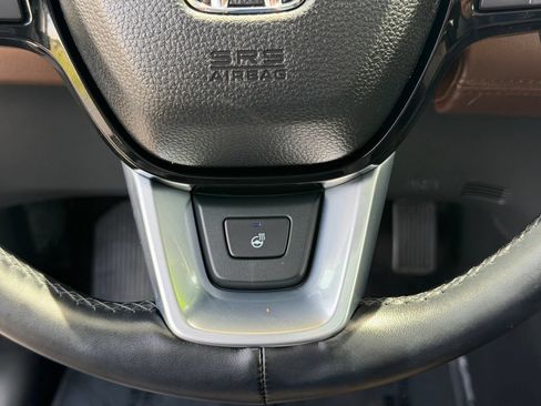 Used 2025 Honda Pilot Elite image 20