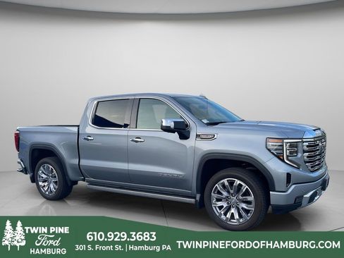 Used 2023 GMC Sierra 1500 Denali w/ Denali Reserve Package AWD/4WD image 1