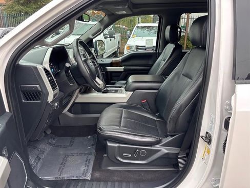 Used 2018 Ford F150 Lariat w/ Equipment Group 502A Luxury image 15