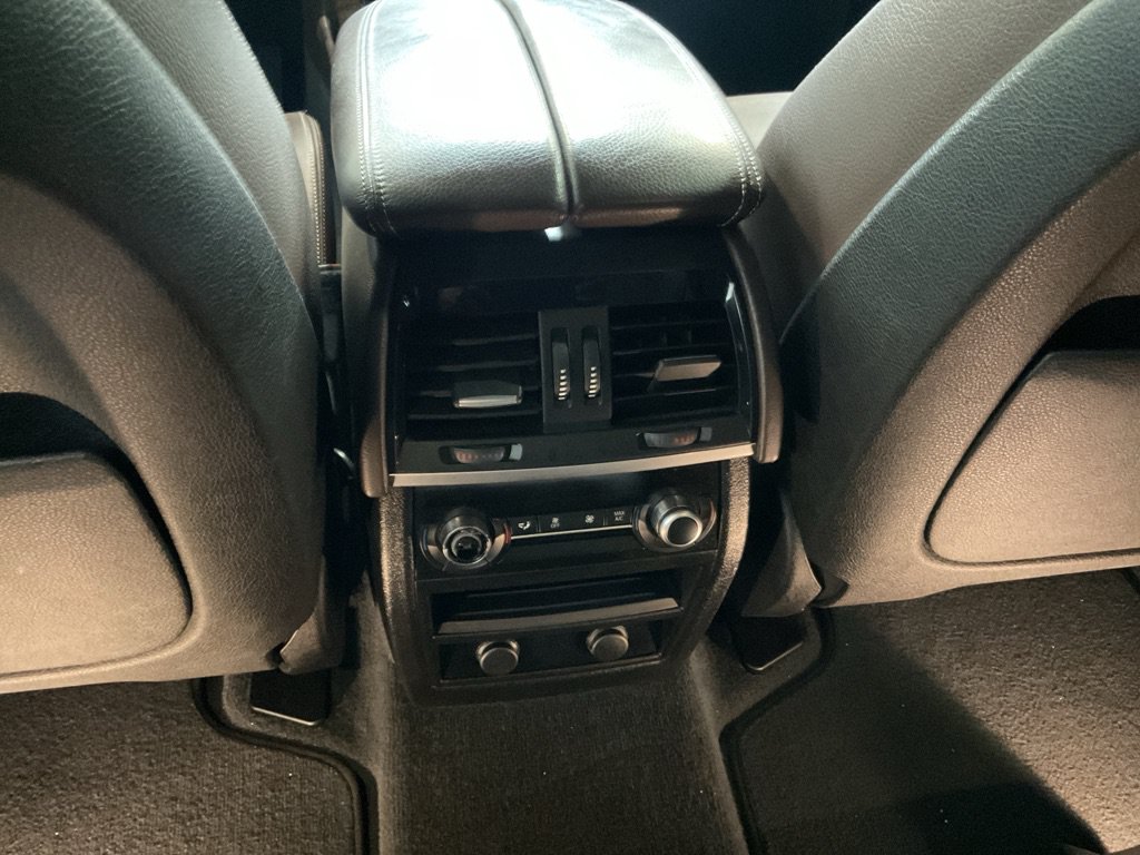 Used 2018 BMW X5 xDrive50i AWD/4WD image 28