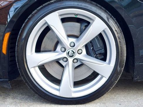 Used 2024 Jaguar F-TYPE R-Dynamic image 17