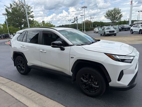 Used 2024 Toyota RAV4 XLE w/ Convenience Package AWD/4WD image 2
