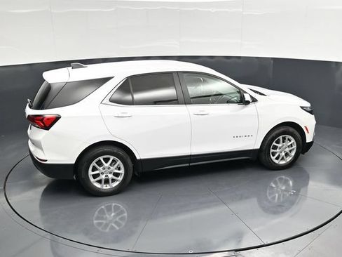 Used 2024 Chevrolet Equinox LT AWD/4WD image 47