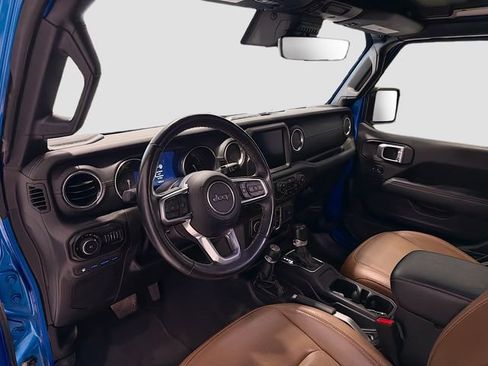 Used 2021 Jeep Wrangler Unlimited Sahara w/ Cold Weather Group AWD/4WD image 9