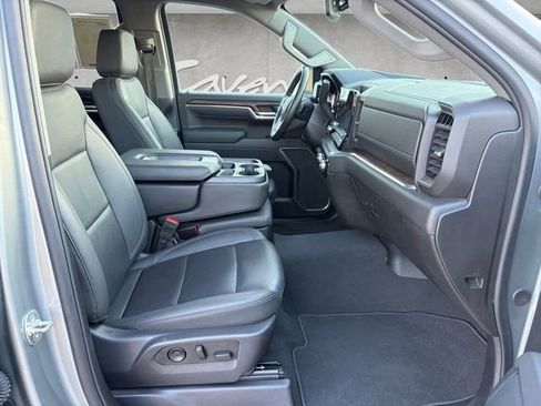 Certified 2025 GMC Sierra 1500 SLT image 22