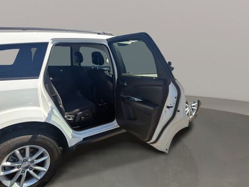 Used 2015 Dodge Journey SXT w/ Flexible Seating Group FWD image 16