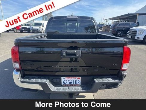 Used 2021 Toyota Tacoma SR5 RWD image 4