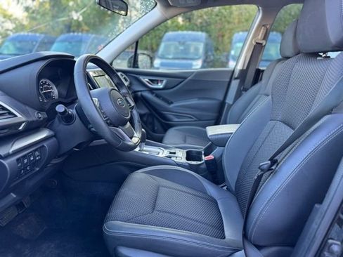 Used 2023 Subaru Forester Premium image 17