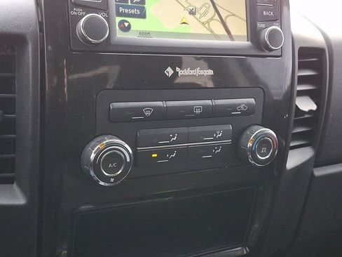 Used 2015 Nissan Titan SV w/ SV Value Truck Package image 21