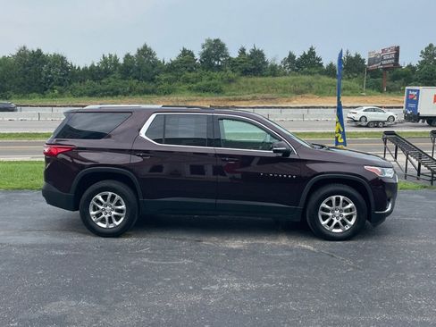 Used 2018 Chevrolet Traverse LT FWD image 6