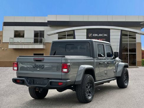 Used 2021 Jeep Gladiator Sport AWD/4WD image 6
