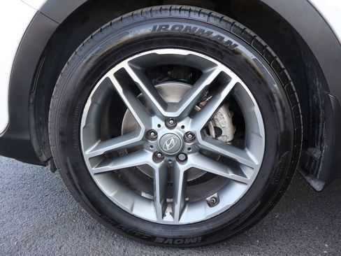 Used 2017 Hyundai Santa Fe Limited AWD/4WD image 44