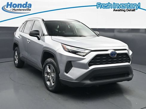 Used 2024 Toyota RAV4 LE AWD/4WD image 1