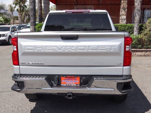 Used 2020 Chevrolet Silverado 1500 LT AWD/4WD image 7