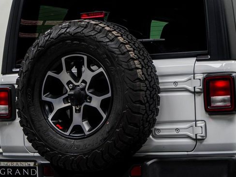 Used 2022 Jeep Wrangler Unlimited Rubicon image 13