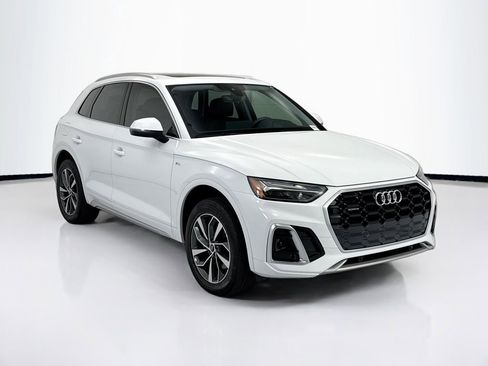 Certified 2023 Audi Q5 2.0T Premium w/ Convenience Package AWD/4WD image 3