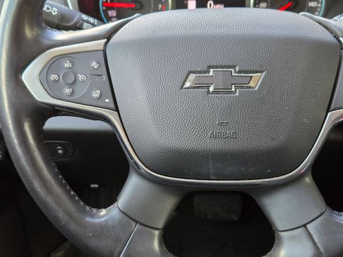Used 2020 Chevrolet Traverse RS FWD image 18