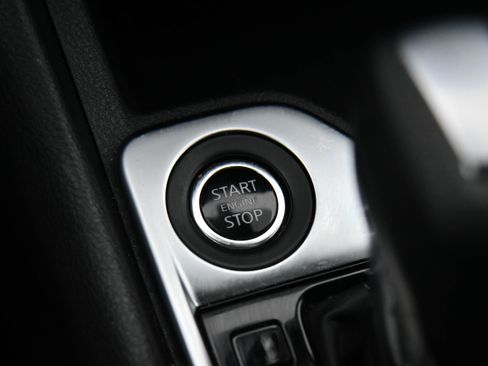 Used 2024 Nissan Sentra SV image 25