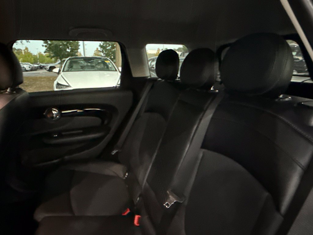Used 2017 MINI Cooper Clubman FWD image 13