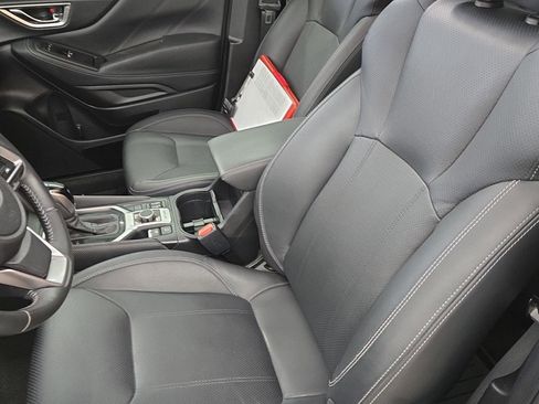 Used 2019 Subaru Forester Limited w/ Popular Package #3 image 6