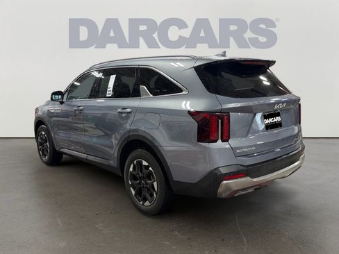 Used 2024 Kia Sorento S AWD/4WD image 5