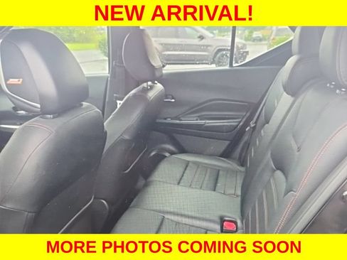 Used 2019 Nissan Kicks SR w/ SR Premium Package FWD image 11