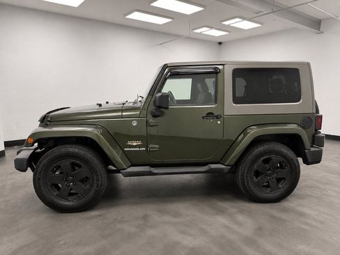 Used 2009 Jeep Wrangler Sahara AWD/4WD image 3
