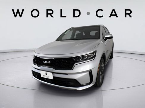 Certified 2023 Kia Sorento SX Prestige image 4