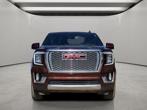 Used 2022 GMC Yukon XL Denali AWD/4WD image 7