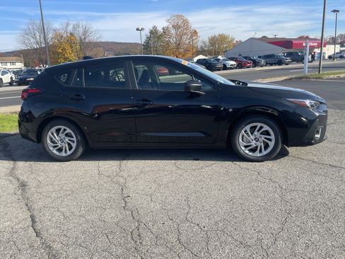 Used 2025 Subaru Impreza 2.0i image 2