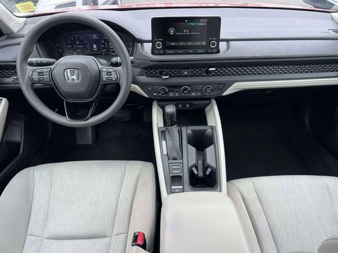 Used 2023 Honda Accord EX image 13