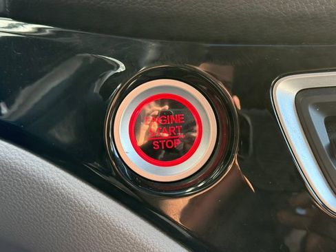 Used 2020 Honda Pilot Elite image 10