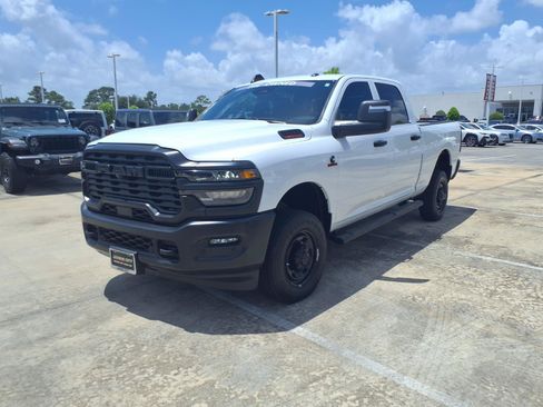 Used 2025 RAM 2500 Tradesman AWD/4WD image 3