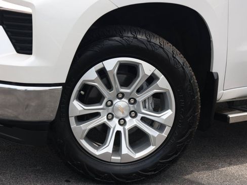 Used 2024 Chevrolet Silverado 1500 LTZ w/ LTZ Premium Package AWD/4WD image 27