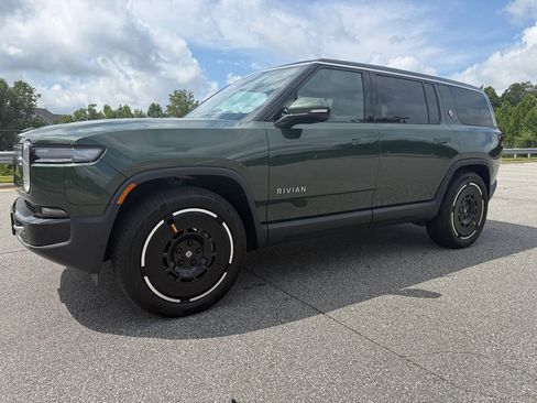 Used 2025 Rivian R1S Adventure AWD/4WD image 3