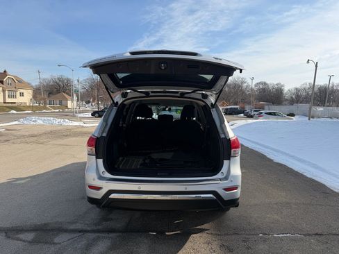 Used 2015 Nissan Pathfinder SV w/ Cargo Package image 8