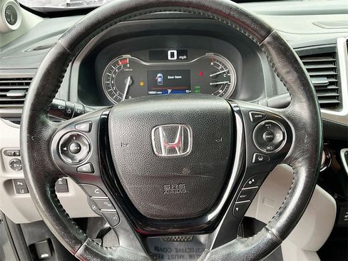 Used 2019 Honda Ridgeline RTL-E image 11