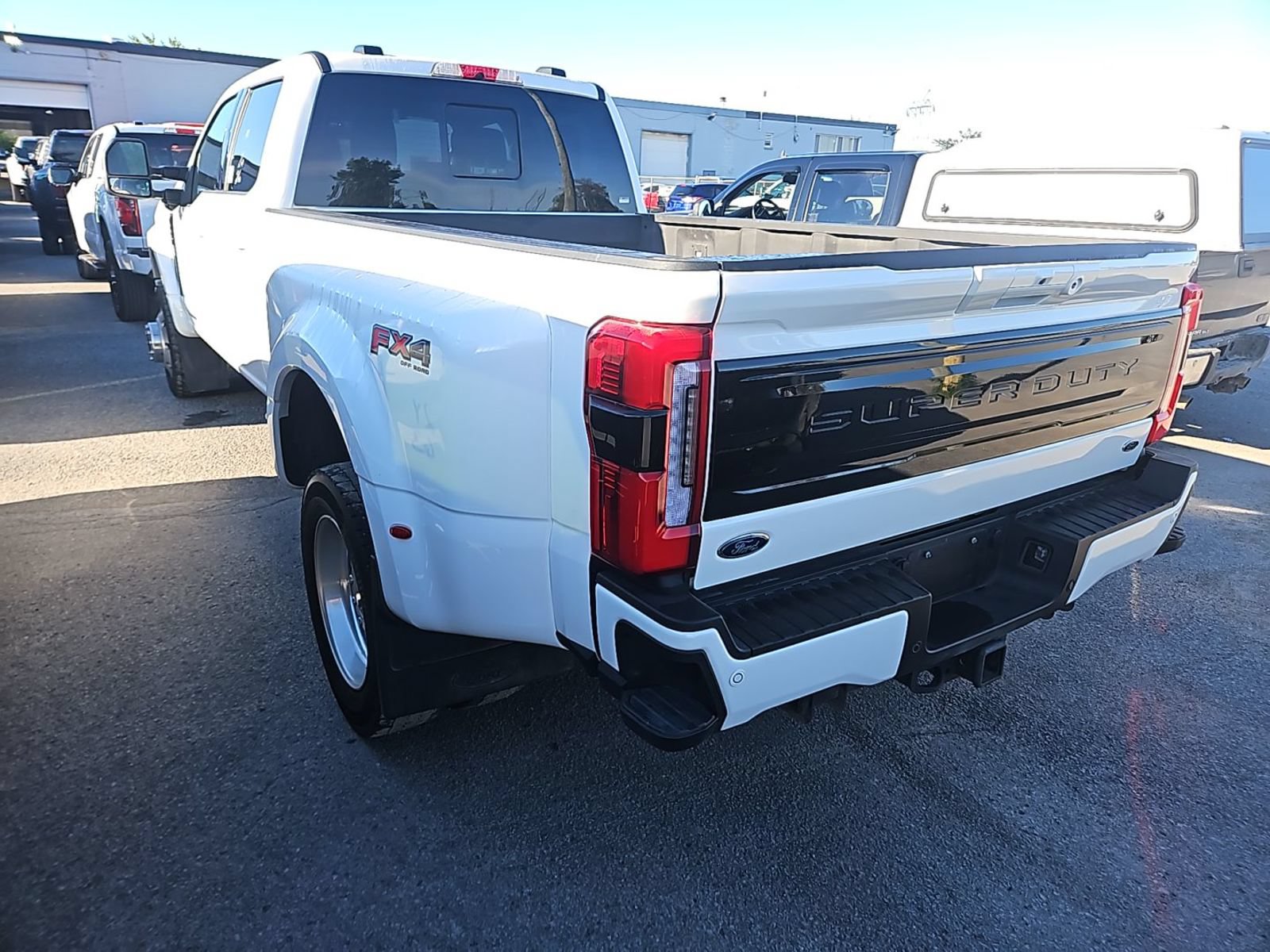 Used 2026 Ford F450 Platinum w/ FX4 Off-Road Package AWD/4WD image 6