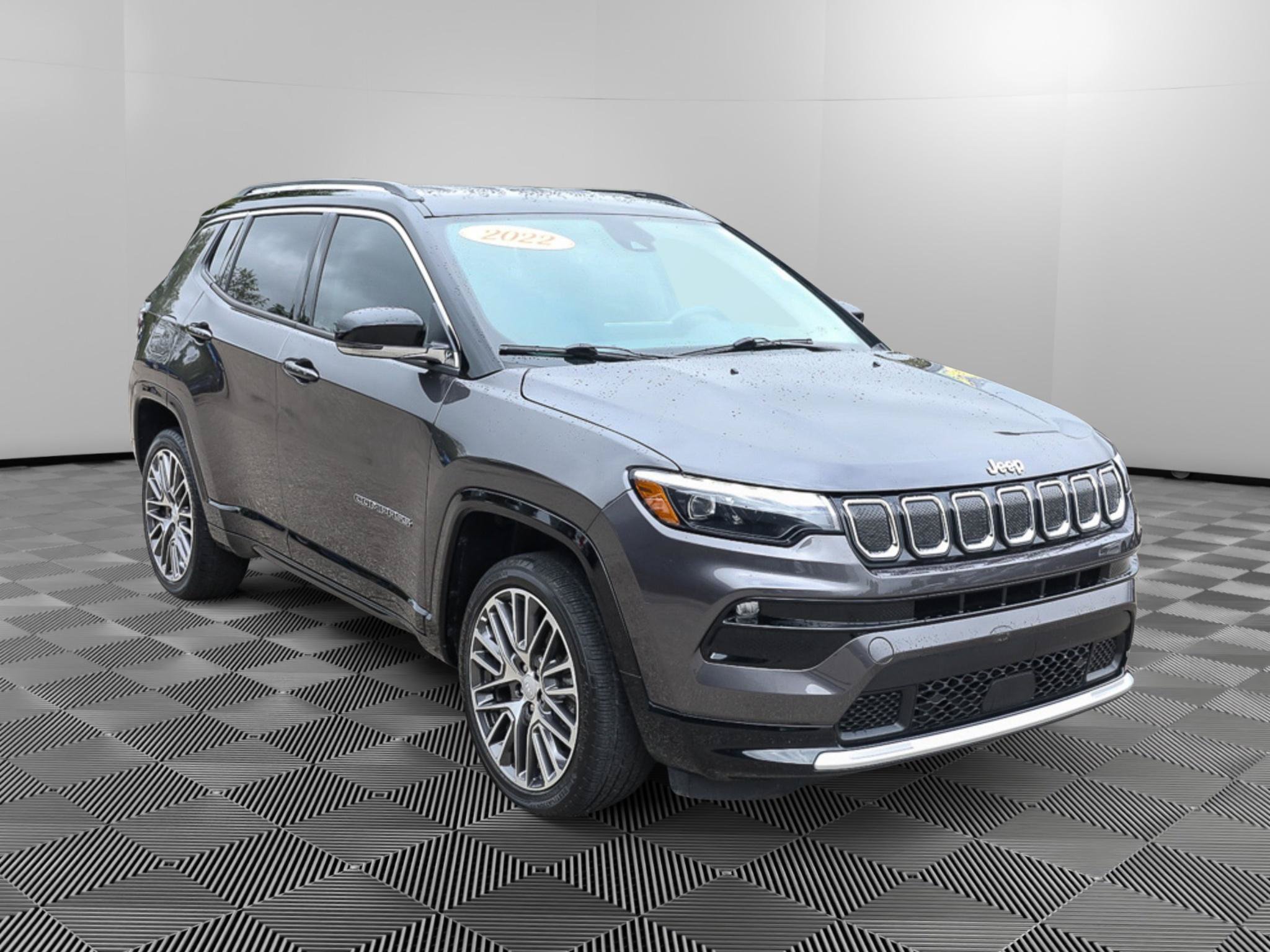 Used 2022 Jeep Compass Limited w/ Elite Group AWD/4WD image 1