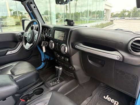 Used 2017 Jeep Wrangler Unlimited Sahara w/ Quick Order Package 24E Chief AWD/4WD image 17