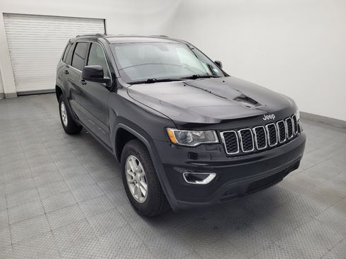 Used 2019 Jeep Grand Cherokee Laredo AWD/4WD image 13