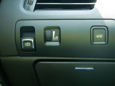 Used 2014 Chevrolet Impala LT FWD image 28