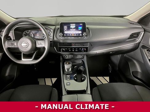 Used 2024 Nissan Rogue S image 7