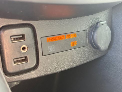 Used 2017 Chevrolet Trax LS FWD image 32