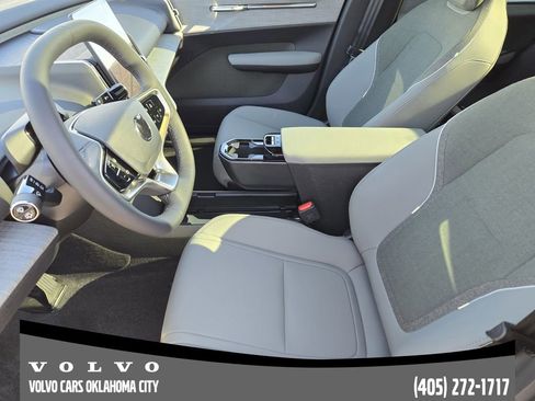 New 2026 Volvo EX30 Cross Country Ultra image 11