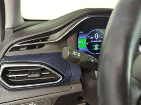 Used 2023 Chevrolet Bolt EUV Premier FWD image 20