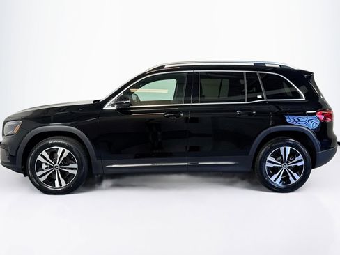 New 2025 Mercedes-Benz GLB 250 image 8